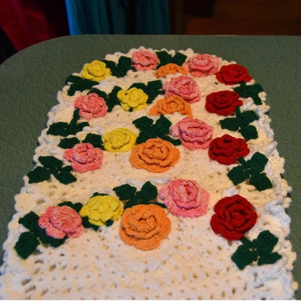 Vintage Crochet Floral Placemats Set of 4 Handmade Cottagecore 12x16